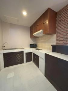 Sunset Mansion - 12