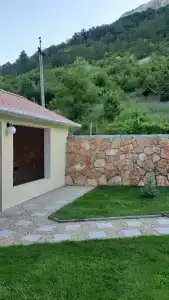 MangupShale - 7