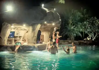 Ohana and Restaurant - 30