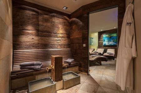 Maximilian - 49