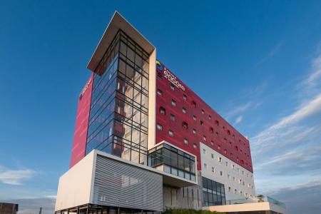 Ramada Encore by Wyndham Queretaro - 32