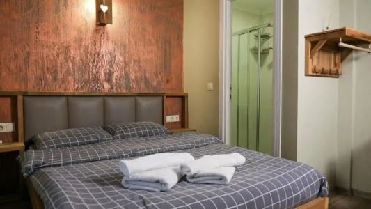 Second Home Hostel - 34