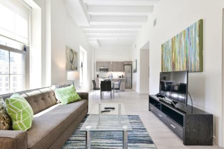 Global Luxury Suites Downtown - 34