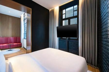 Radisson Red - 83