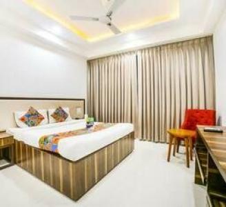 FabSapphire Inn - 21