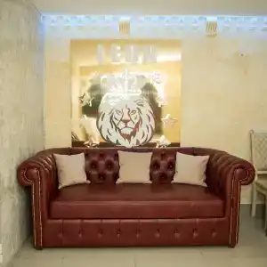 Leon - 12