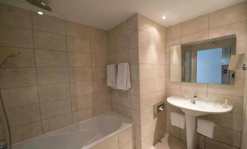 Best Western Premier Le Patio des Artistes Wellness Jacuzzi - 78