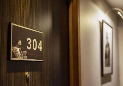Best Western Premier Le Patio des Artistes Wellness Jacuzzi - 26