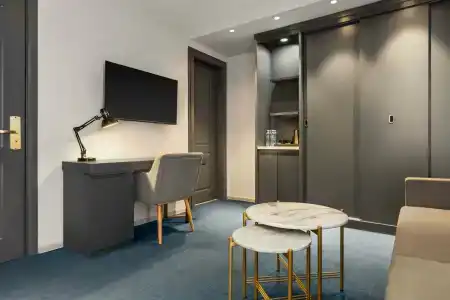 Ramada by Wyndham Tbilisi Old City - 20