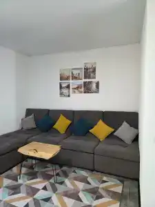 Introvert House - 26