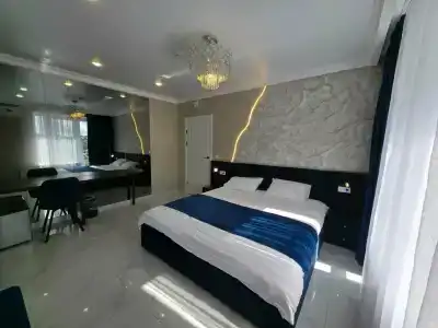 Владимирский - 10