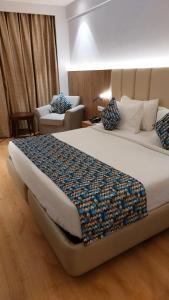 Howard Plaza The Fern, - 7