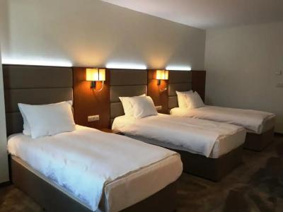 Golden Tulip Varna - 40