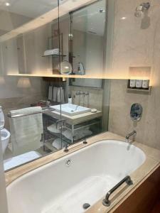 Trident Bandra Kurla - 40