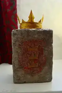 Three Crowns Residents - 6