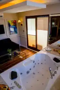 Black Bird Thermal & Spa - 56