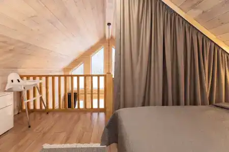 Holiday House - 6