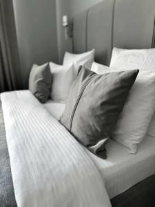 InnGrey - 28