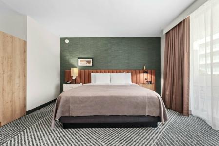 Royal Palace Westwood - 23