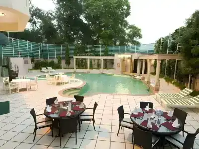 Howard Plaza The Fern, - 45