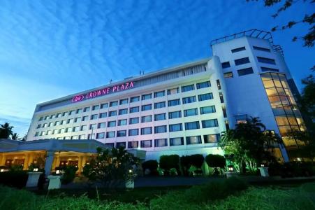 Crowne Plaza Chennai Adyar Park, An Ihg - 7