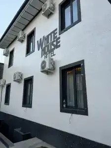 White House - 25