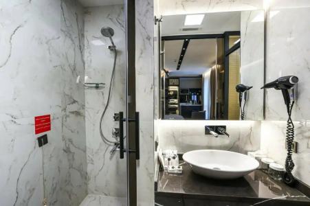 Broyt Suites - 73
