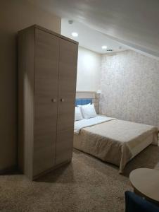 Воскресенский - 80