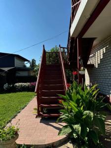 Дом у Звонницы монастыря с баней - 2