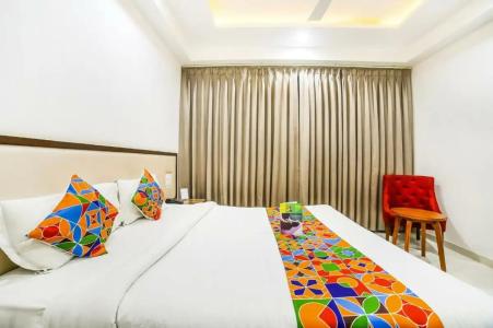 FabSapphire Inn - 41