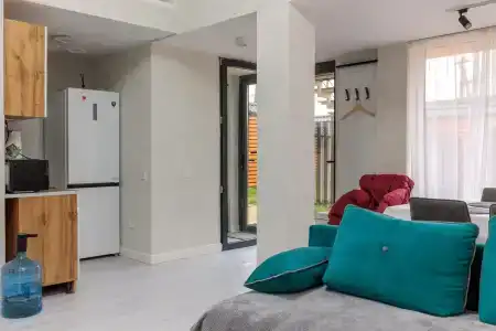 Коттедж с бассейном - 38