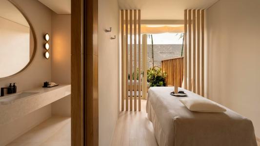 Dusit Thani Bangkok - 57