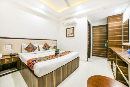 FabSapphire Inn - 70