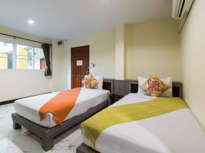 Samsen Sam Place - 27