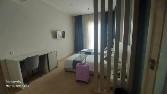 Art Regency Premium Free Airport Service - 49