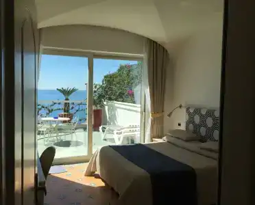 Bellevue Suite - 1
