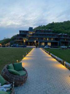 Курортный отель Kvareli Lake Resort - 2