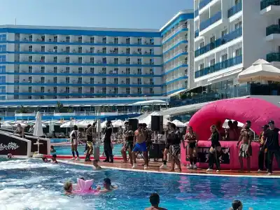 Azura Deluxe Resort & Spa - Ultra All Inclusive - 47