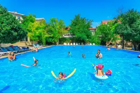 Семейный курорт - 2