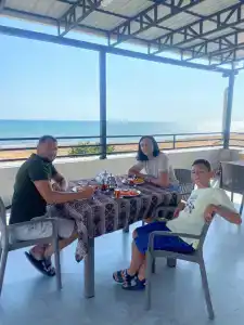 Уютные домики прямо на берегу моря - 12