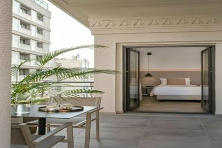 The Marblous Athens - 17