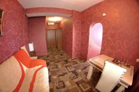 на Набережной - 75