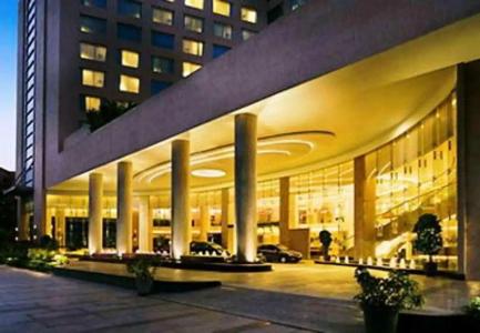 Courtyard by Marriott Mumbai International Airport - 23