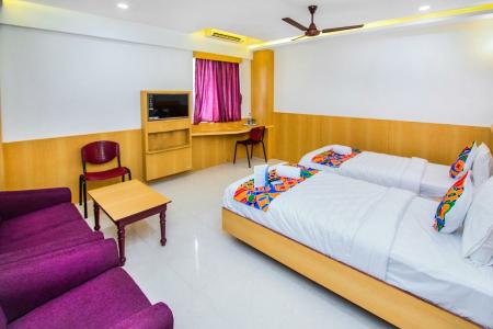 FabExpress Picnic Plaza Mylapore - 32