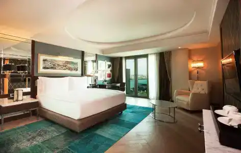 Radisson Blu Istanbul Pera - 3