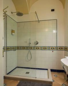 Bellevue Suite - 64