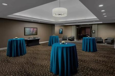 Embassy Suites by Hilton- Lake Buena Vista Resort - 44