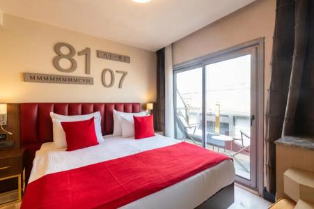 Ramada by Wyndham Istanbul Pera - 0