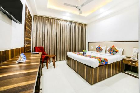 FabSapphire Inn - 48