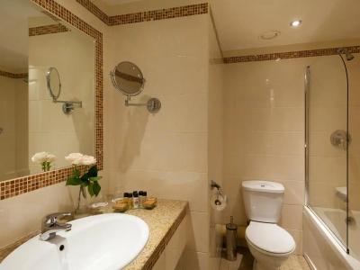 Bonnington & Leisure Centre - 93